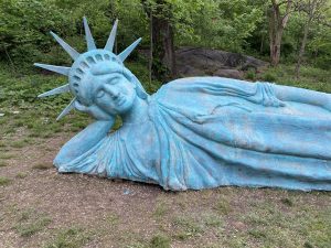 Zaq Landsberg Reclining Liberty Morningside Park 2021